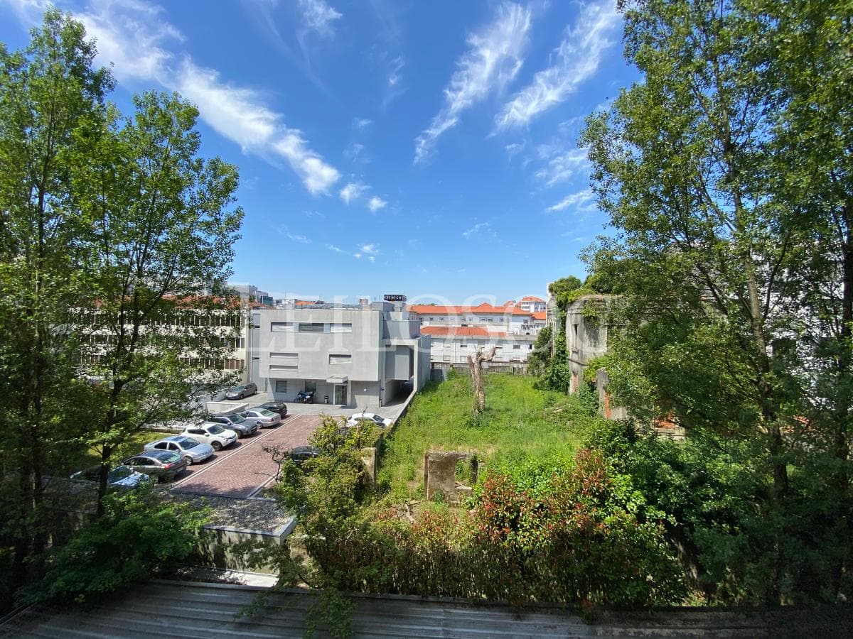 Apartamento T4 + 2 Plazas de Garaje + 2 Trasteros · Porto — imagen 38