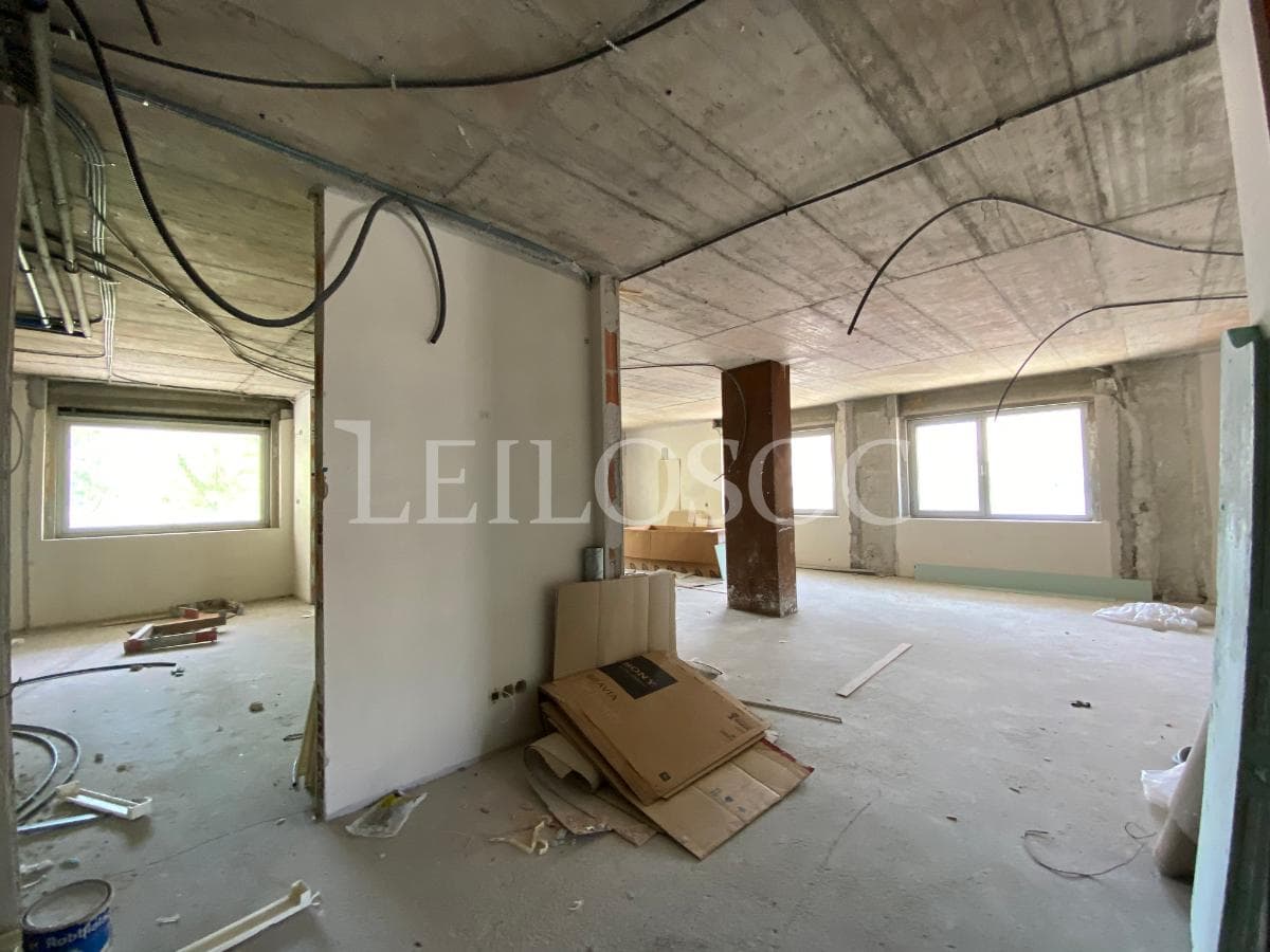Apartamento T5 + 3 Lugares de Garagem + 2 Arrumos · Porto — image 11