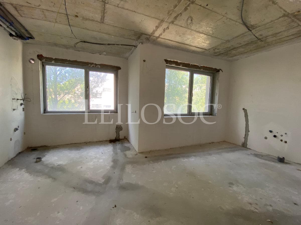 Apartamento T4 + 2 Plazas de Garaje + 2 Trasteros · Porto — imagen 9