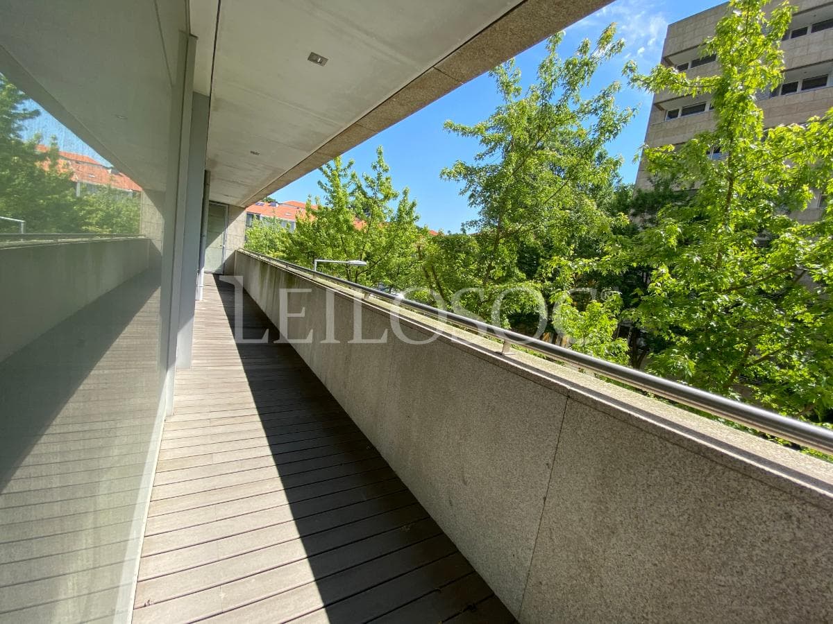 Apartamento T4 + 2 Plazas de Garaje + 2 Trasteros · Porto — imagen 11