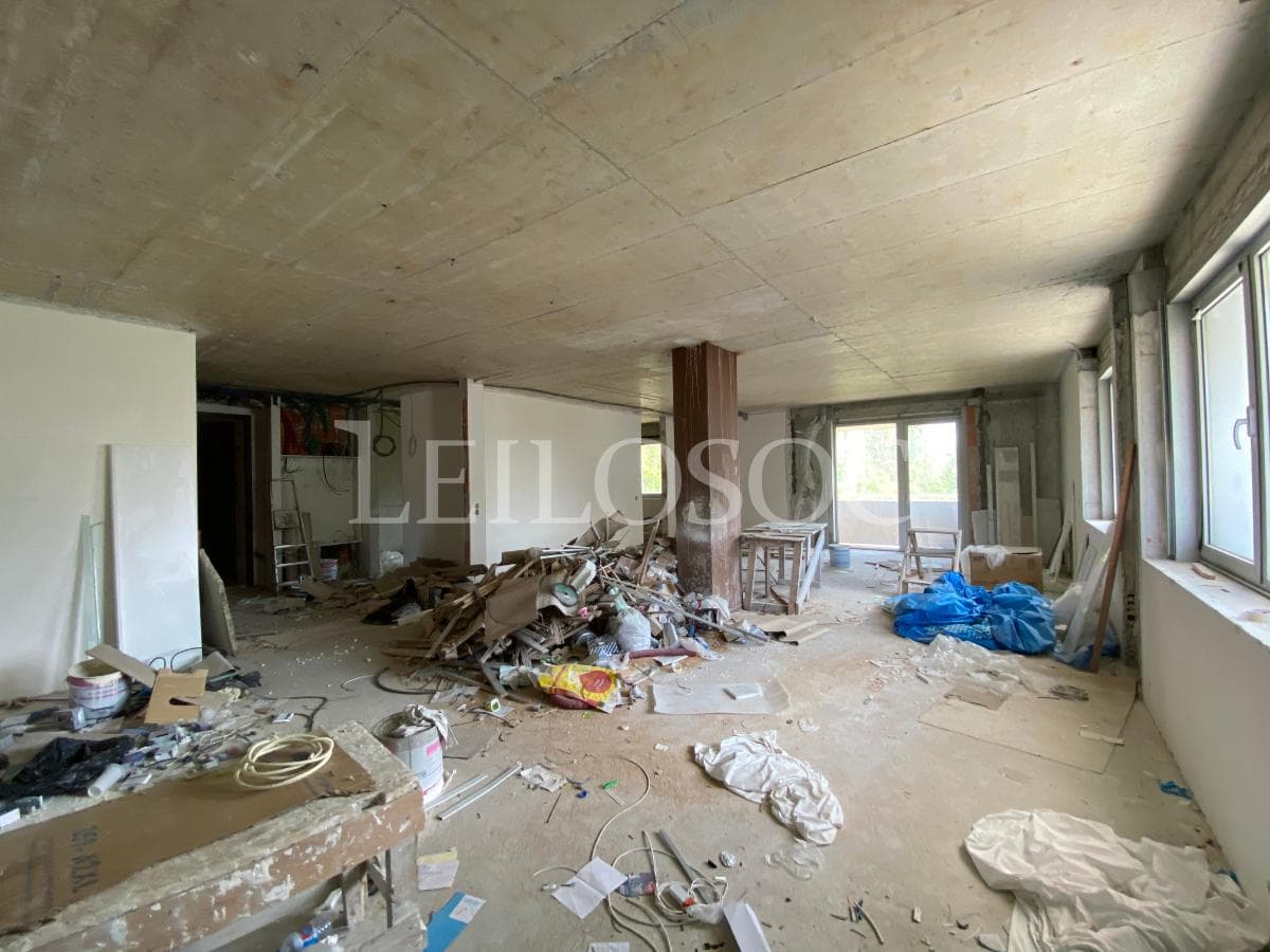 Apartamento T5 + 3 Lugares de Garagem + 2 Arrumos · Porto — imagen 9