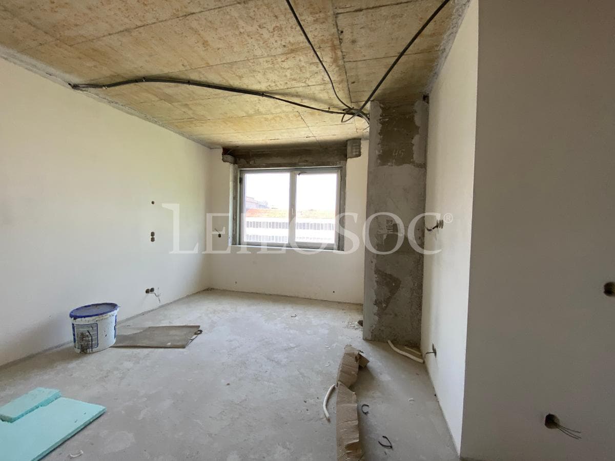 Apartamento T5 + 3 Lugares de Garagem + 2 Arrumos · Porto — imagen 17