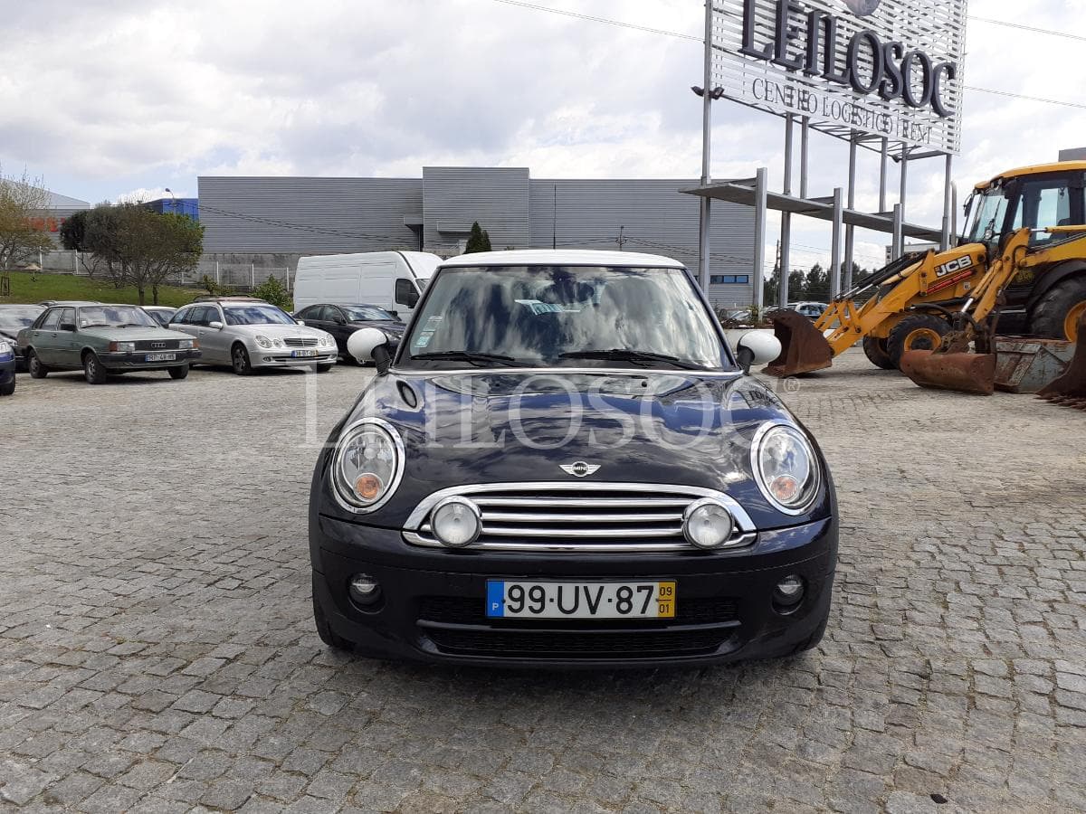 Mini Cooper D · Ano 2009 — image 2