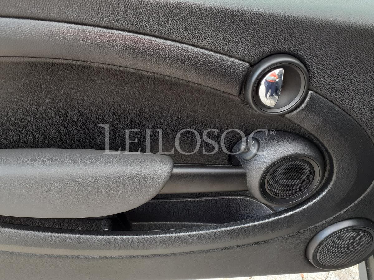 Mini Cooper D · Ano 2009 — image 9