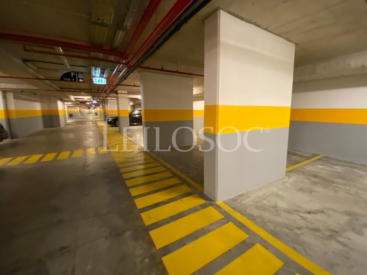 Lugar de Garagem · Porto — imagen 1