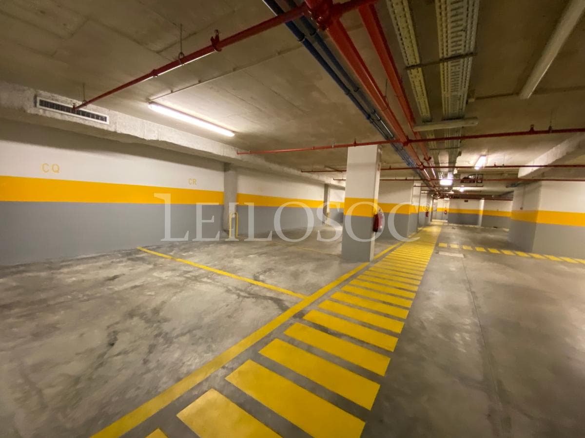Lugar de Garagem · Porto — imagen 6