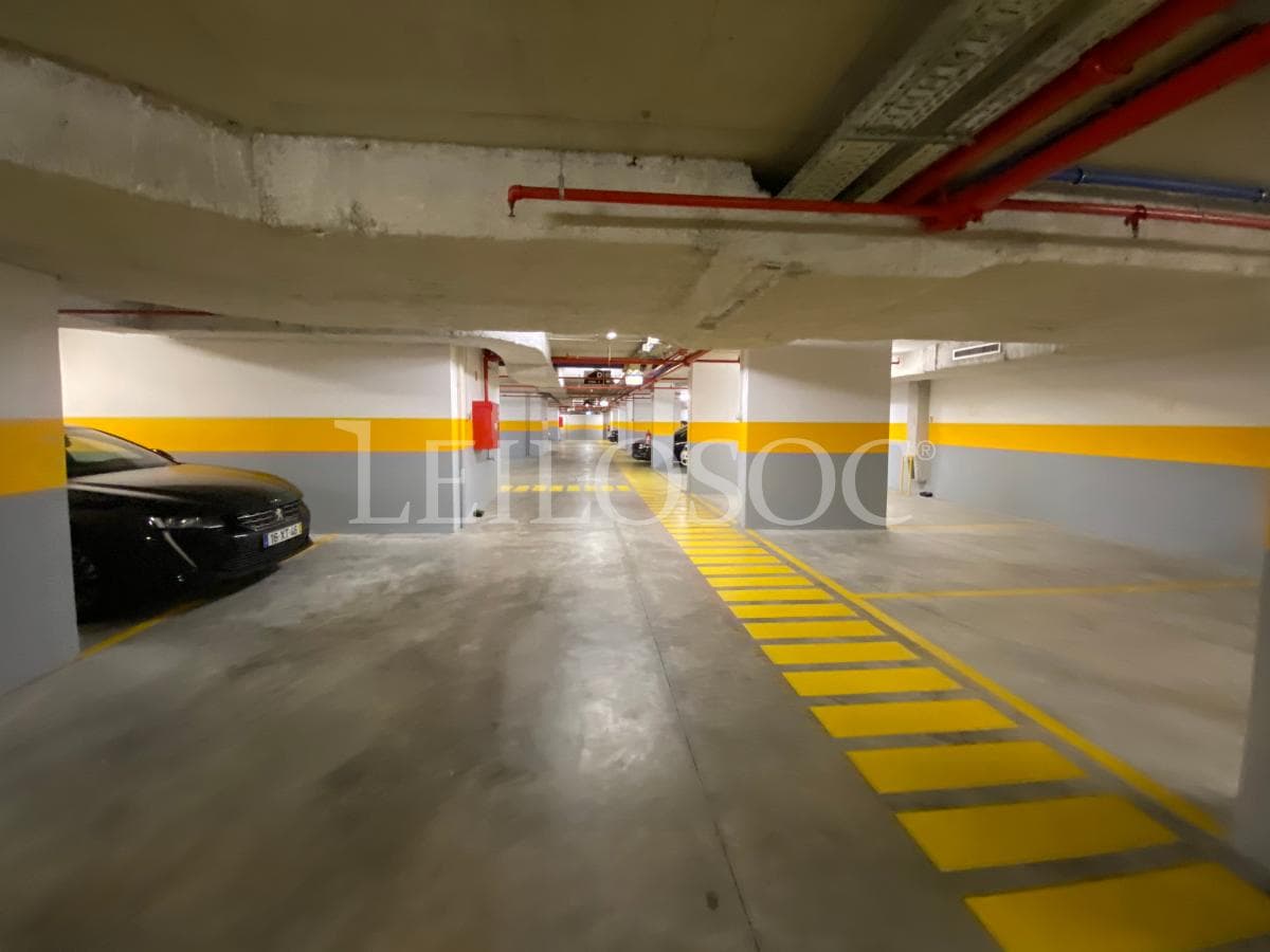 Plaza de Garaje · Porto — imagen 7