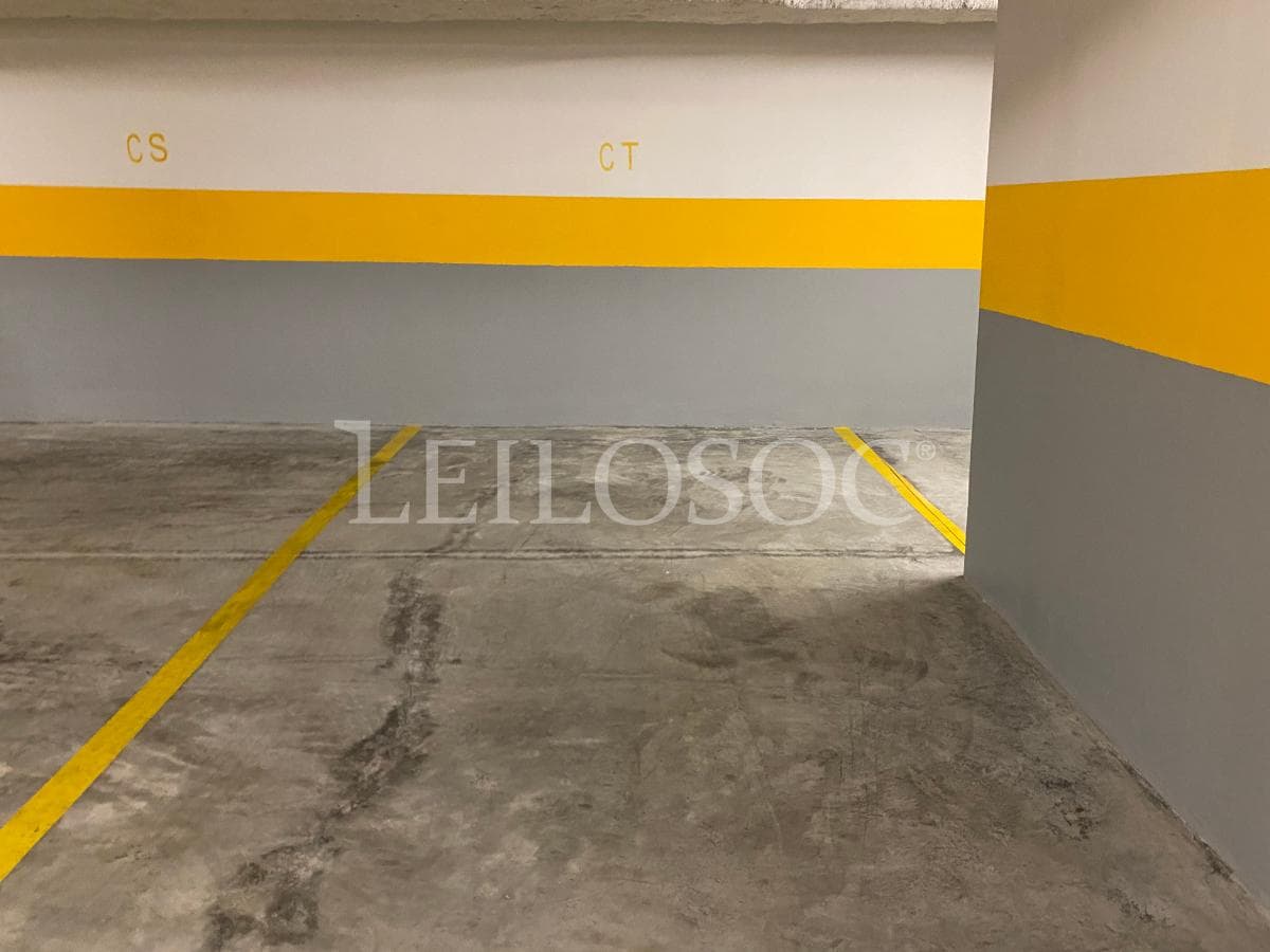 Parking Space · Porto — image 7