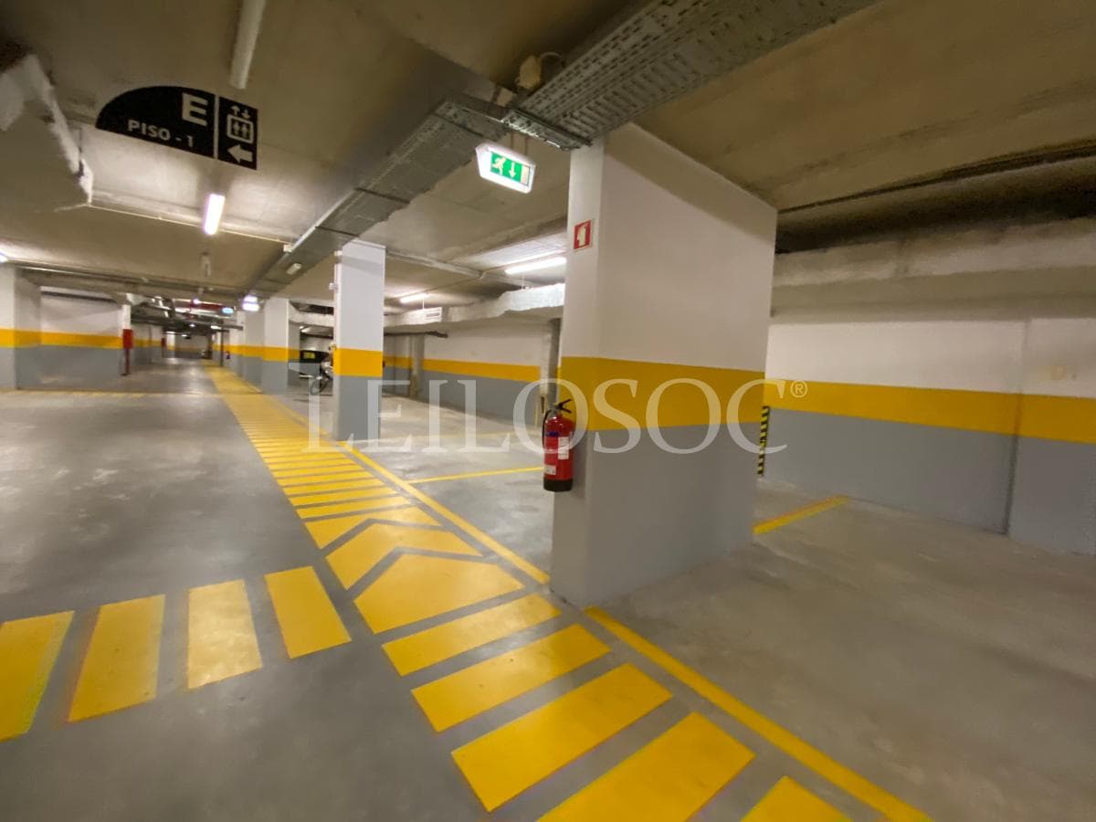 Plaza de Garaje · Porto — imagen 1