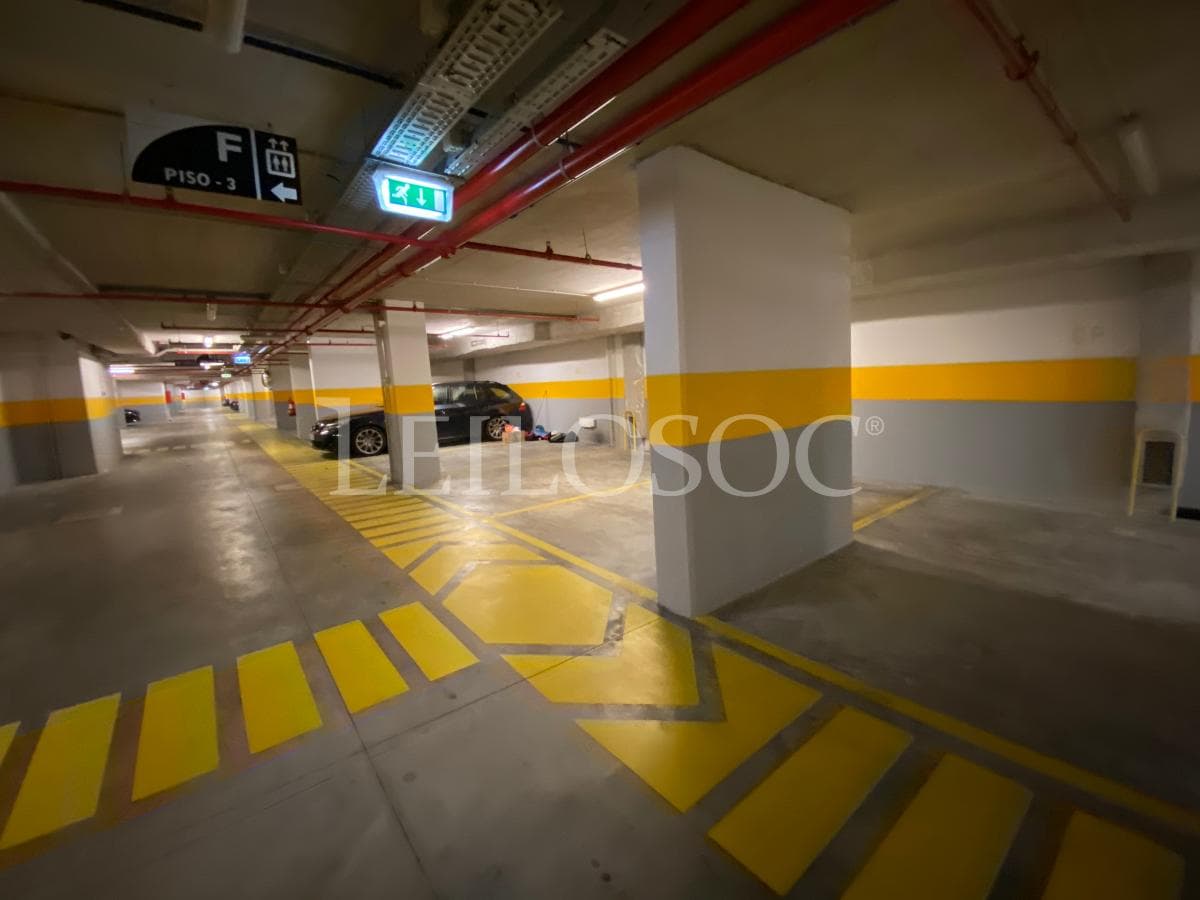 Place de parking · Porto — image 7