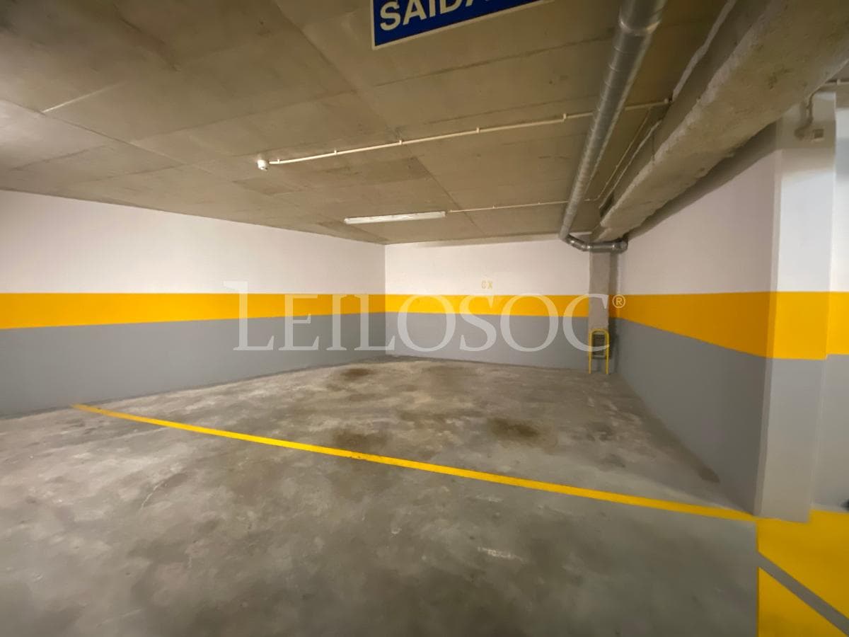 Lugar de Garagem · Porto — image 7