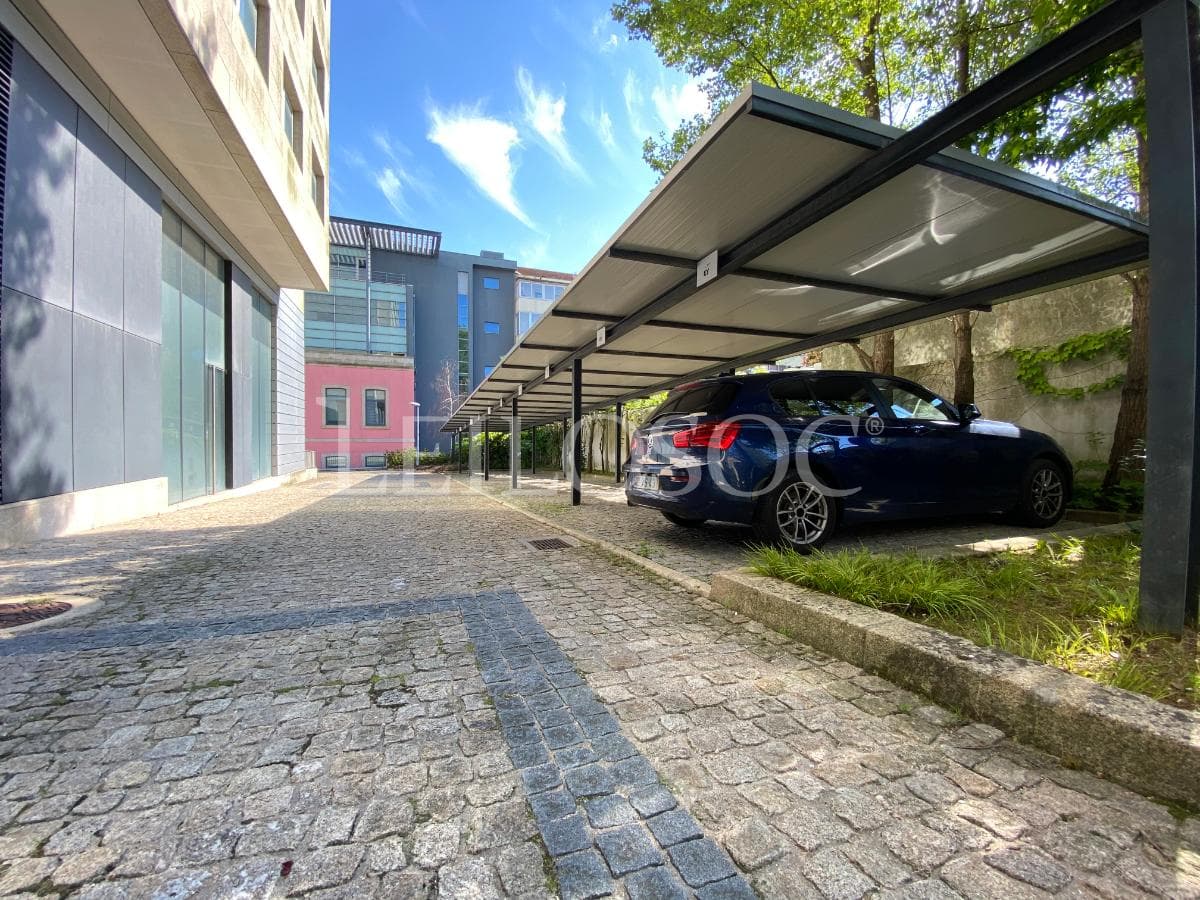 Place de parking · Porto — image 1