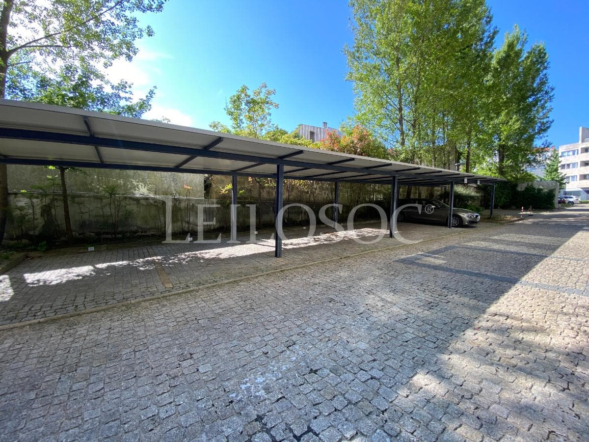 Plaza de Garaje · Porto — imagen 1
