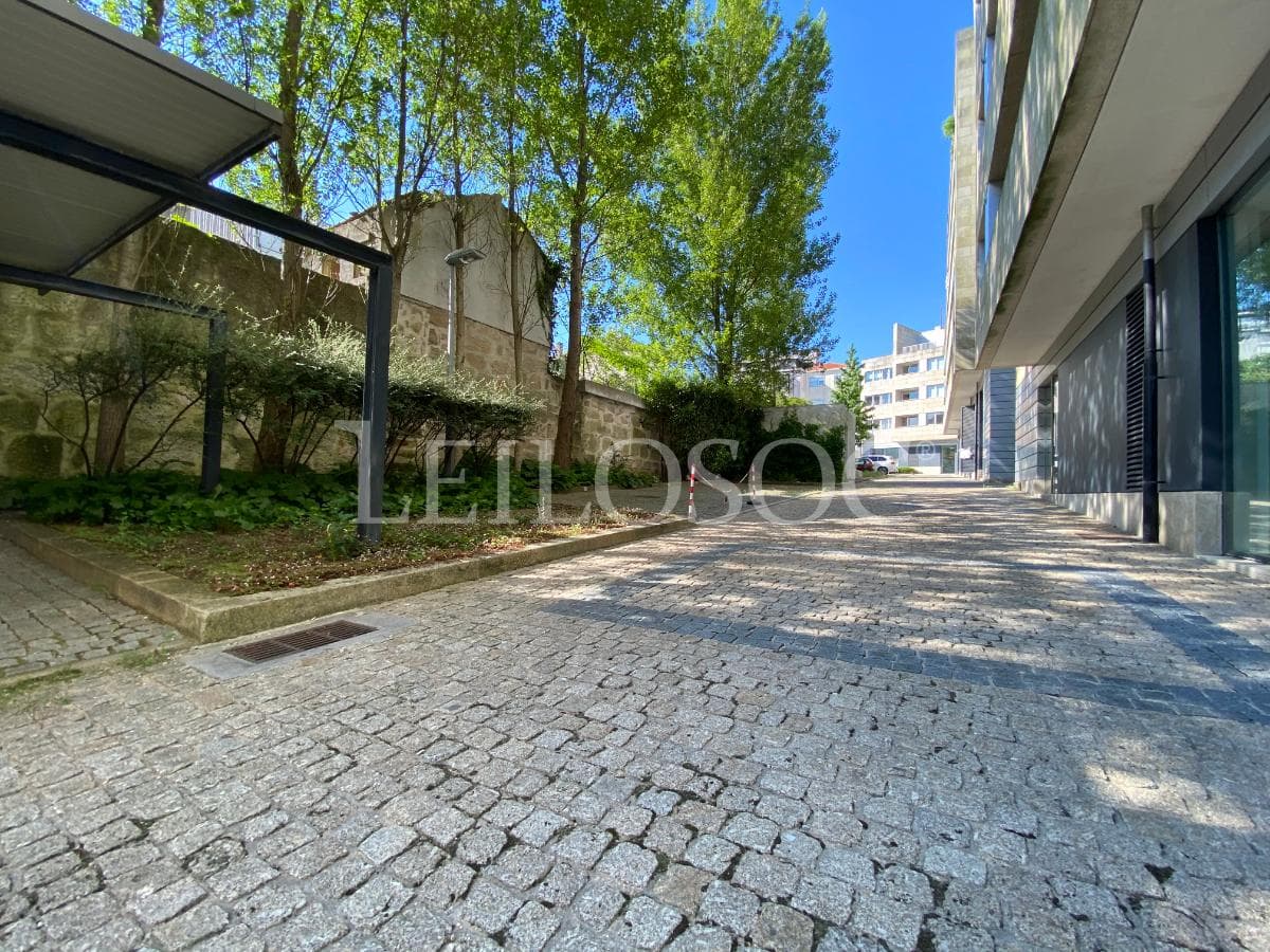 Lugar de Garagem · Porto — imagen 1