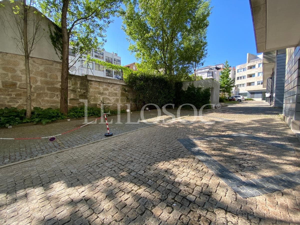 Place de parking · Porto — image 1