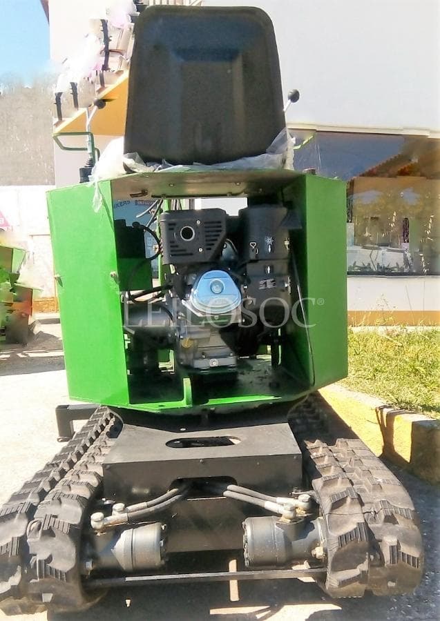 Mini Excavadora Kohler — imagem 5