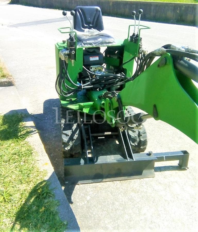 Mini Excavadora Kohler — imagem 4