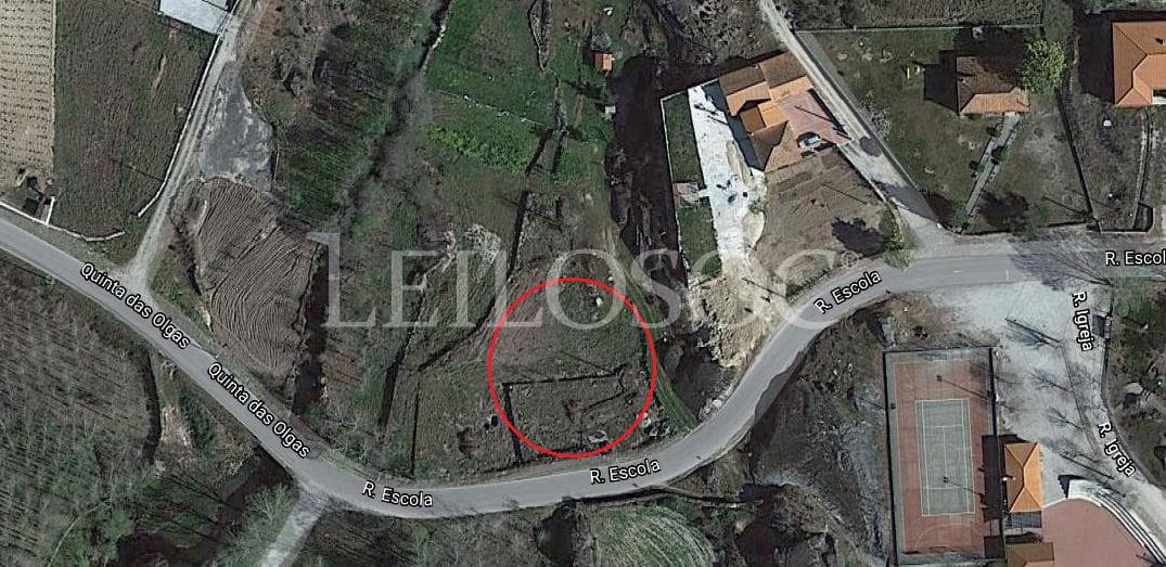 1/2 de Terreno + 1/2 de Terreno · Sernancelhe, Viseu — imagem 6
