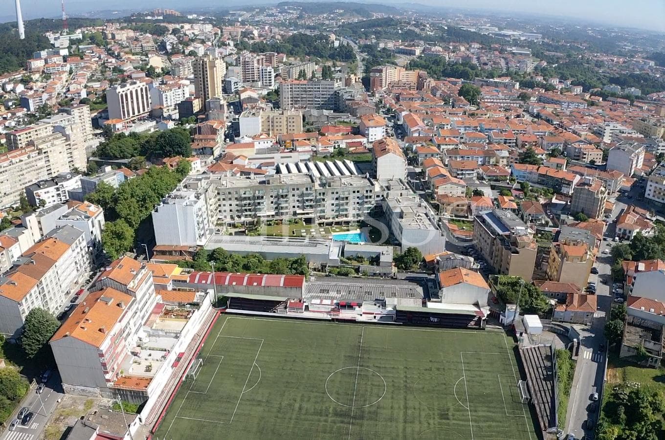 Apartamento T5 + 3 Lugares de Garagem + Arrumos · Vila Nova de Gaia — image 10