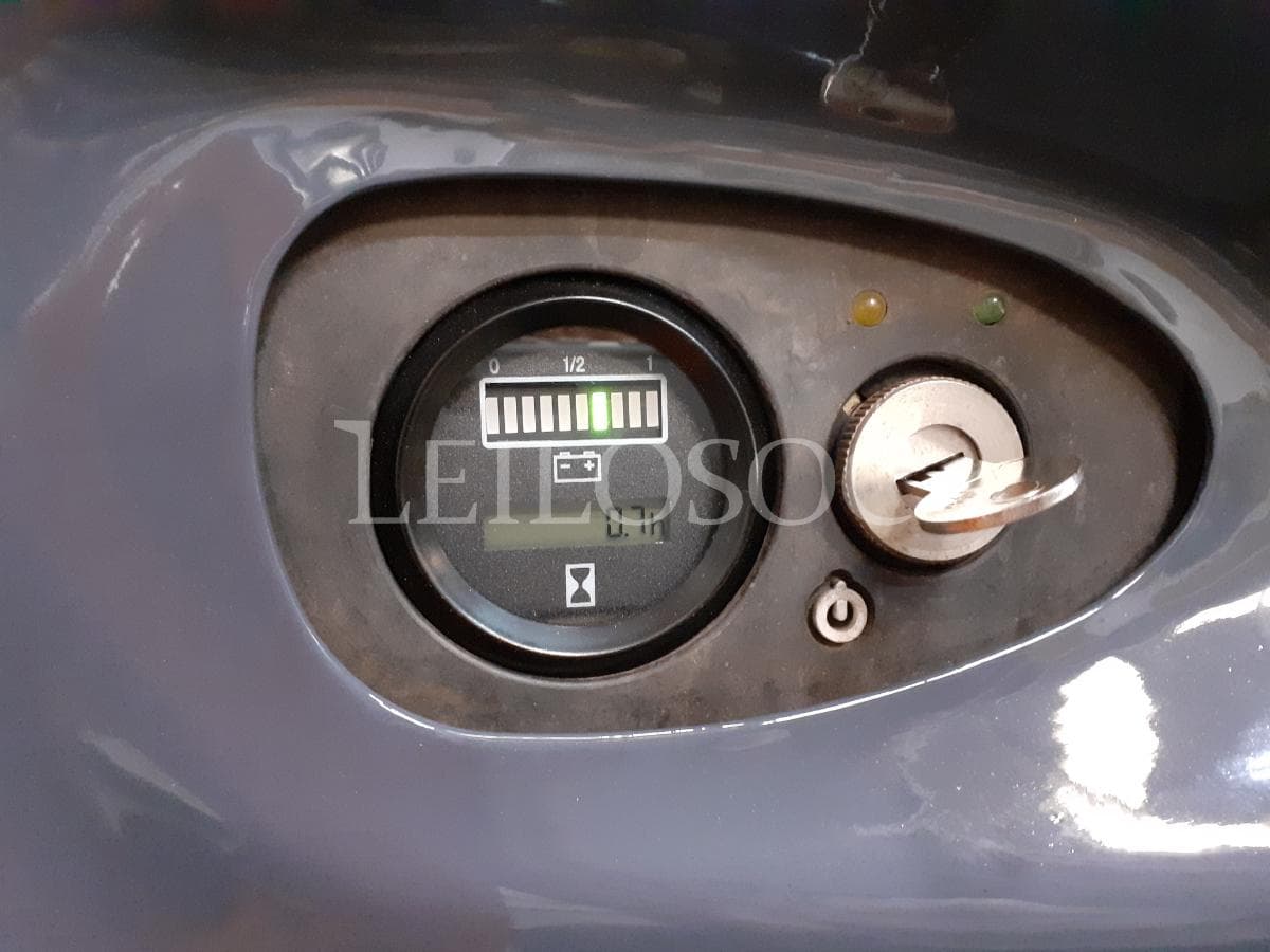 Stacker Linde L12 — imagem 5