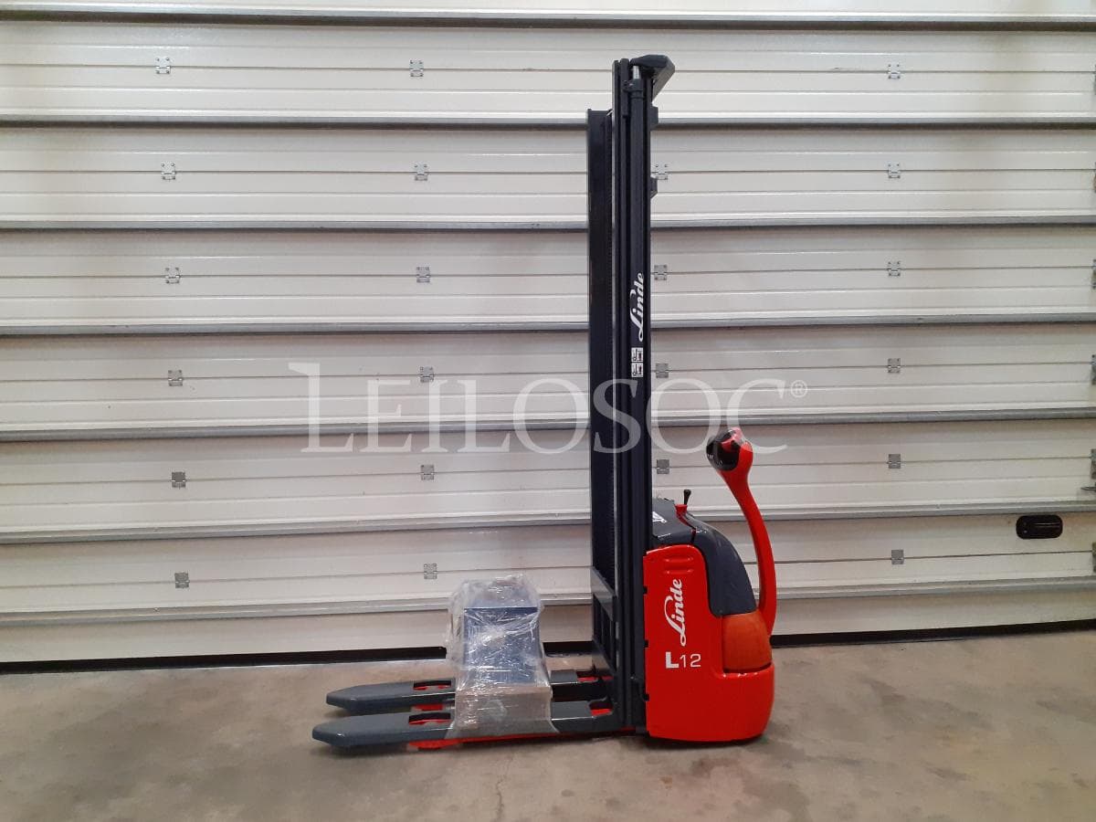 Stacker Linde L12 — imagem 2