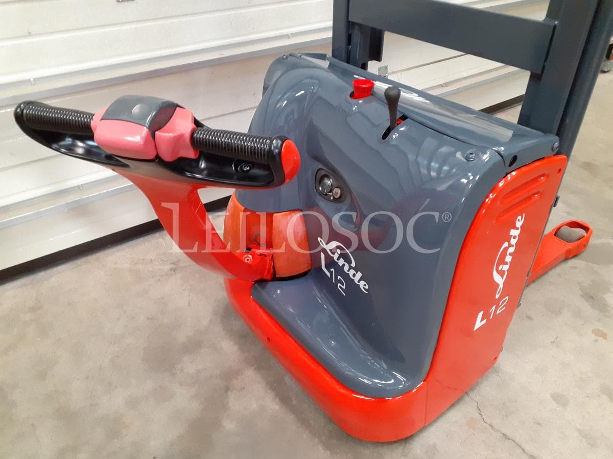 Stacker Linde L12 — imagem 6