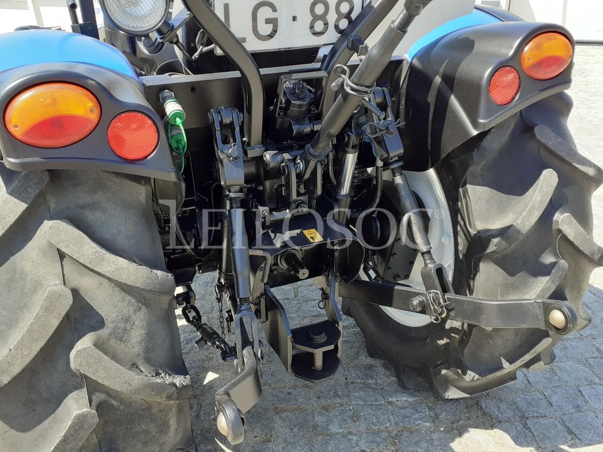 Trator Agrícola New Holland T3030 · Ano 2011 — imagem 10