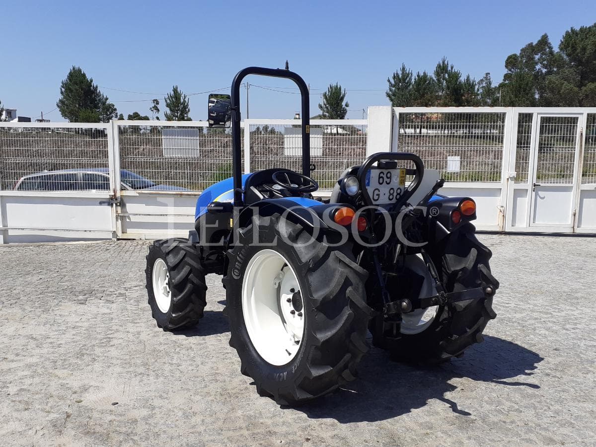 Trator Agrícola New Holland T3030 · Ano 2011 — imagem 6