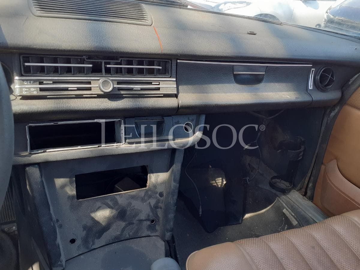 Mercedes-Benz 200 D · Ano 1974 — imagem 11