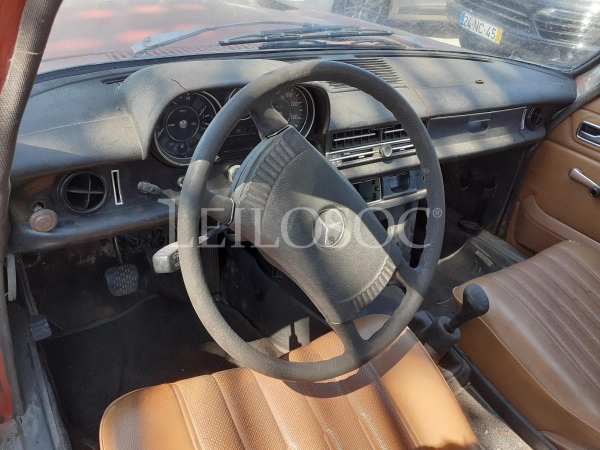 Mercedes-Benz 200 D · Ano 1974 — imagem 10