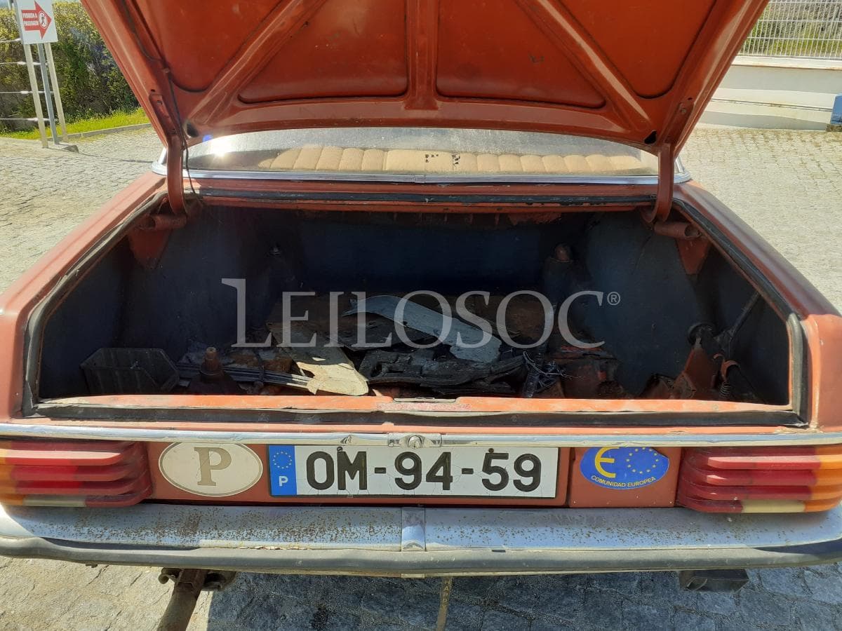 Mercedes-Benz 200 D · Ano 1974 — imagem 14