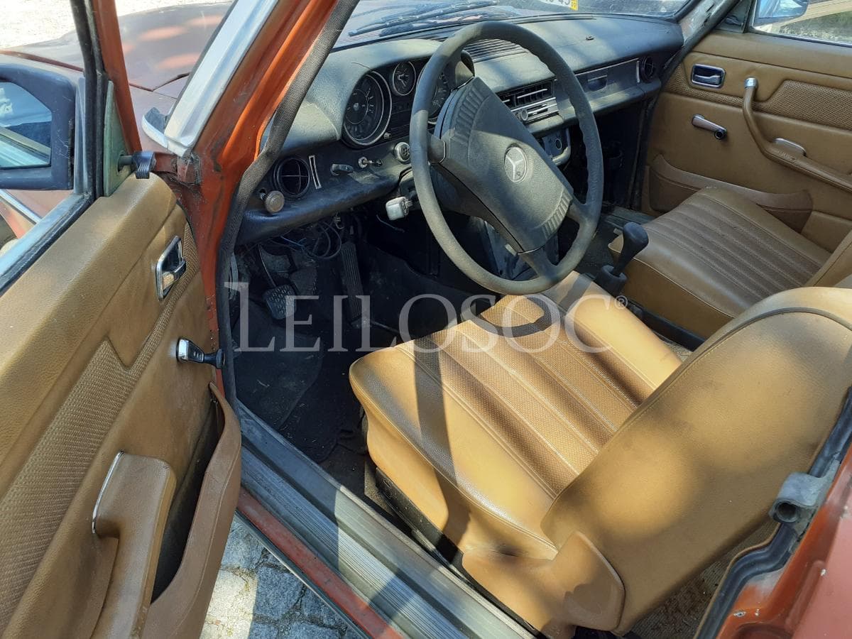 Mercedes-Benz 200 D · Ano 1974 — imagem 7