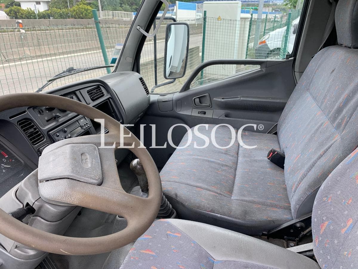 Mitsubishi Canter — imagen 6