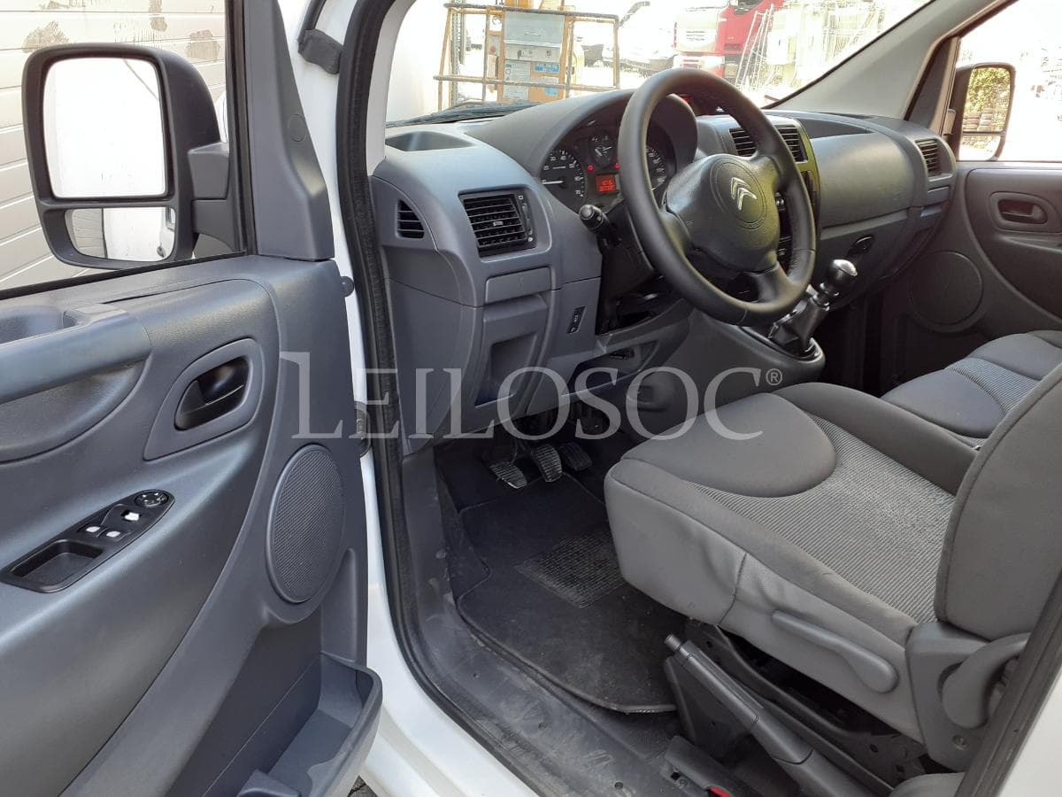 Citroën Jumpy 2.0 HDI · Ano 2015 — imagem 7