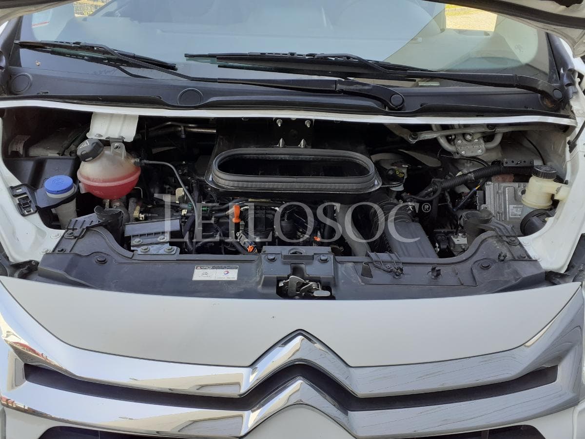 Citroën Jumpy 2.0 HDI · Ano 2015 — imagem 17