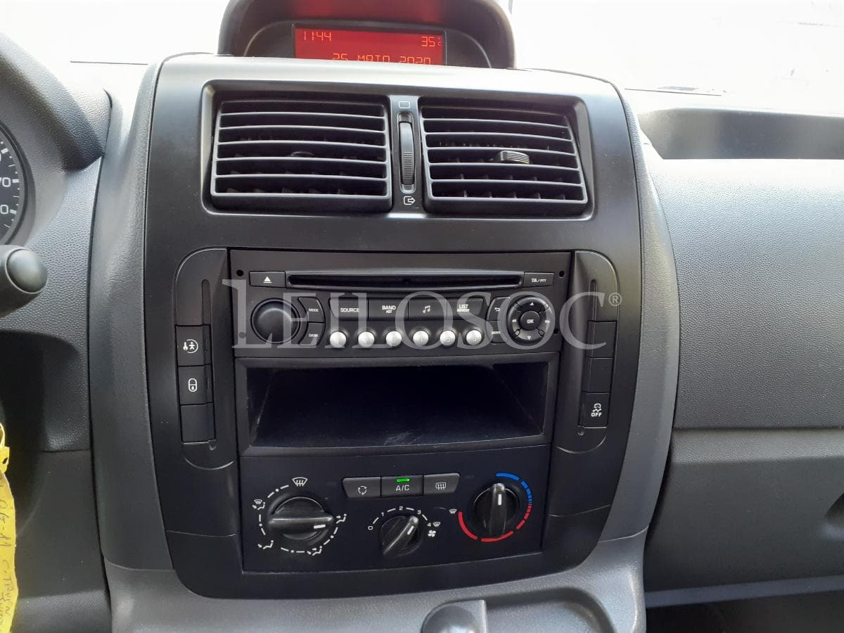 Citroën Jumpy 2.0 HDI · Ano 2015 — imagem 14