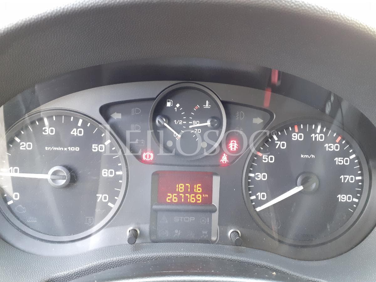 Citroën Jumpy 2.0 HDI · Ano 2015 — imagem 15