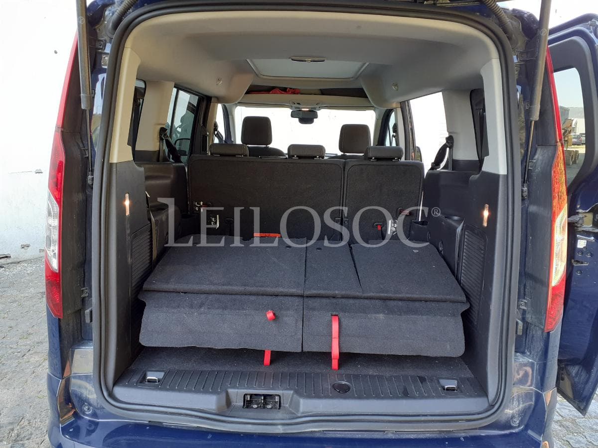 Ford Tourneo Connect 1.5 TDCI · 7 lugares — imagen 20