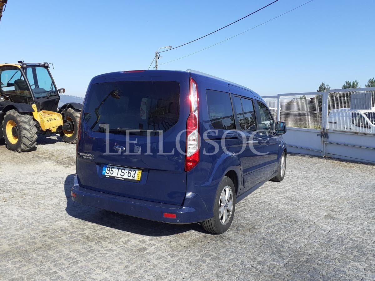 Ford Tourneo Connect 1.5 TDCI · 7 lugares — imagen 4