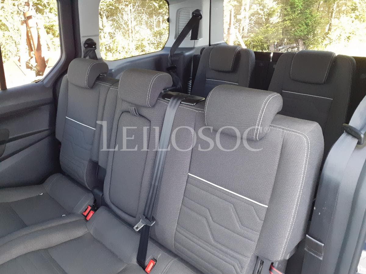 Ford Tourneo Connect 1.5 TDCI · 7 lugares — imagen 18