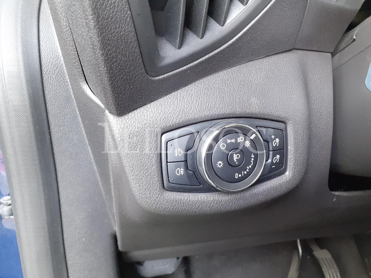 Ford Tourneo Connect 1.5 TDCI · 7 lugares — imagen 15