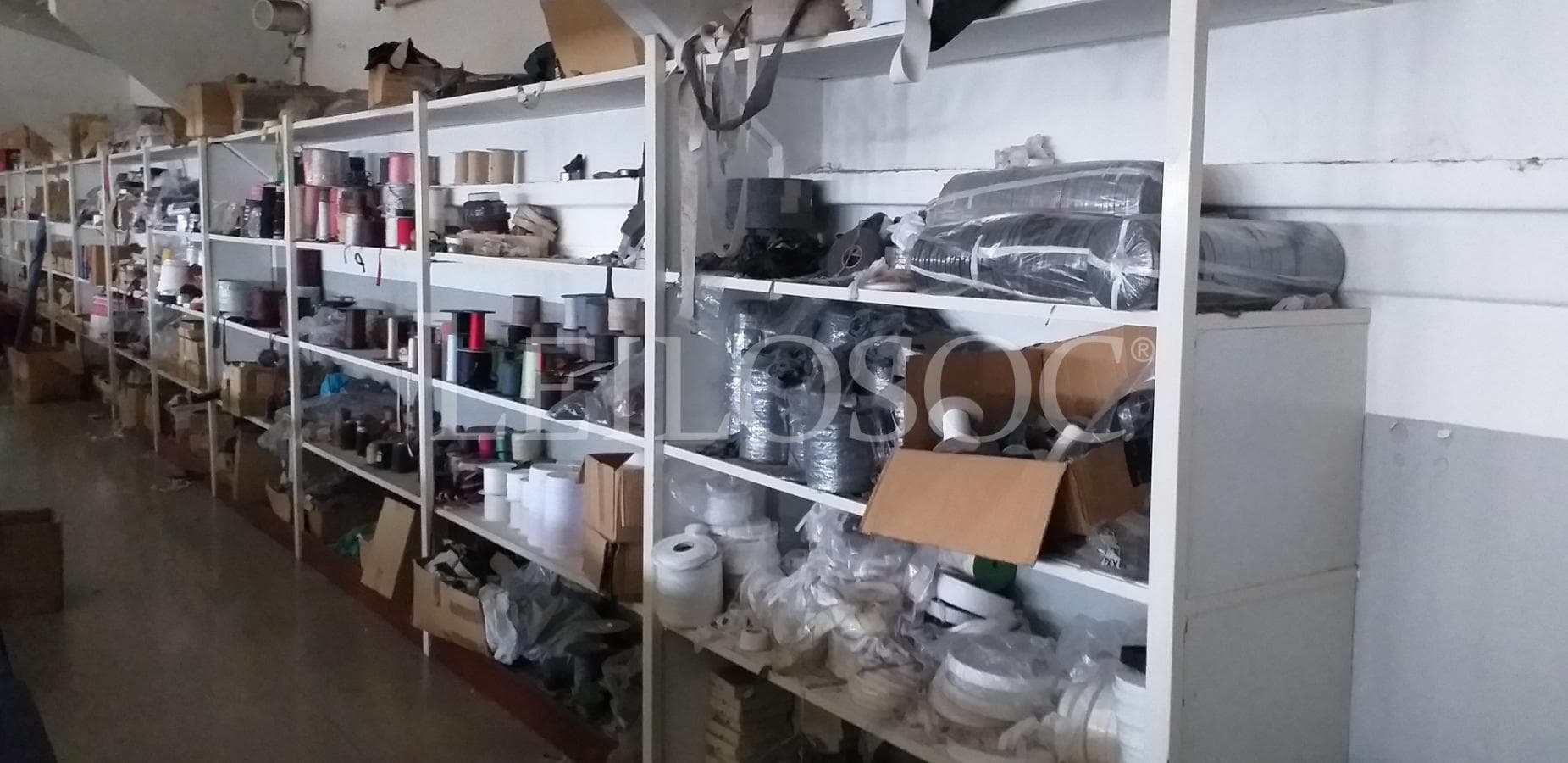 Étagères · Bancs de travail · Lot de stocks — image 2
