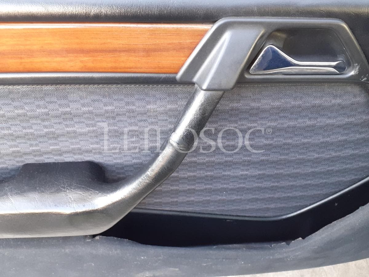 Mercedes-Benz E200 · Ano 1991 XQ-57-14 — imagem 9