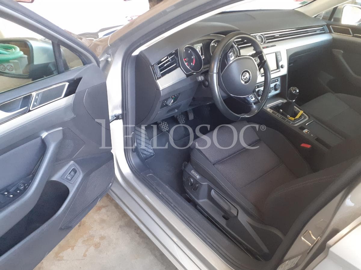 Volkswagen Passat 1.6 TDI · Ano 2016 — imagem 7
