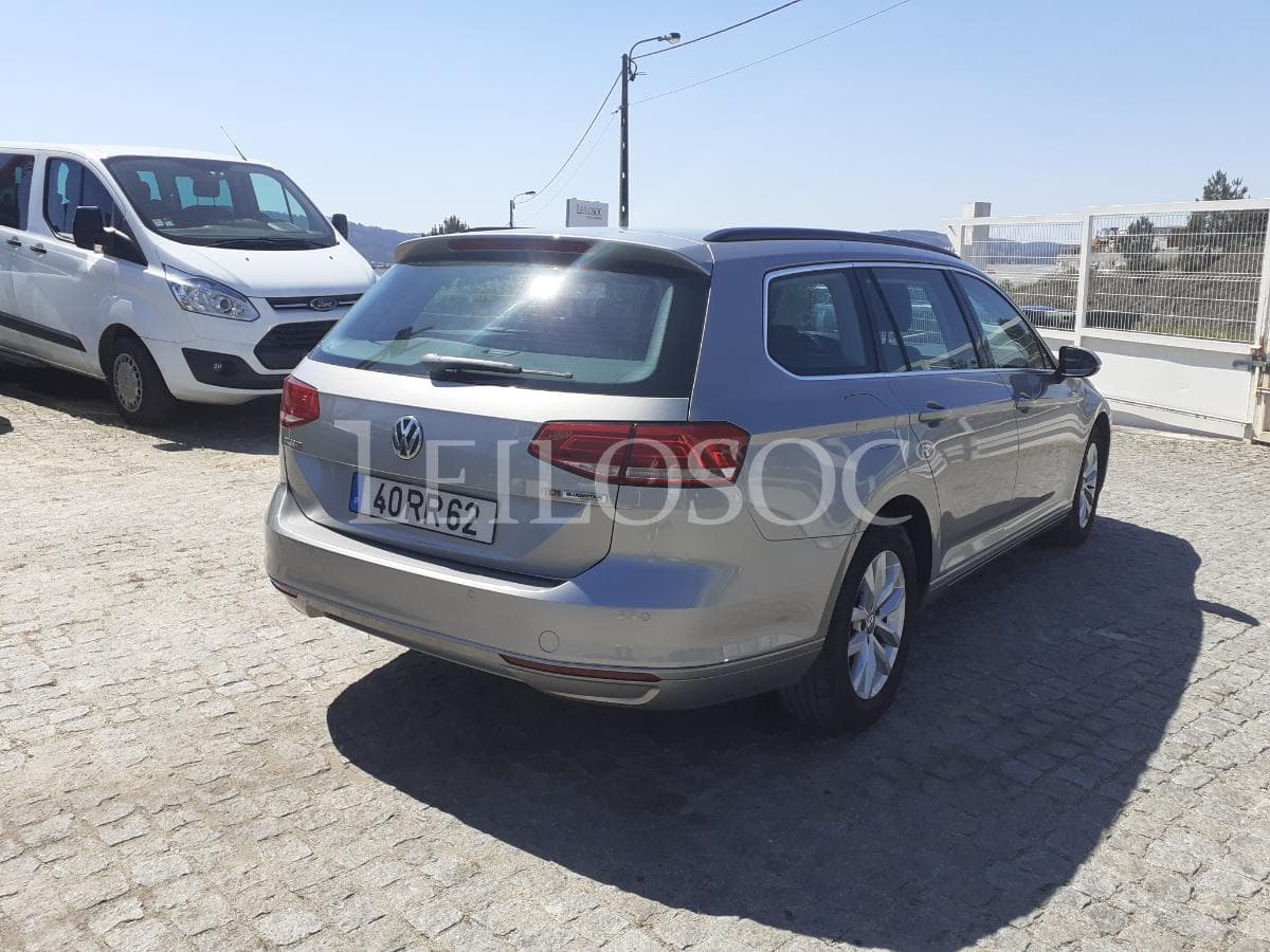 Volkswagen Passat 1.6 TDI · Ano 2016 — imagem 4