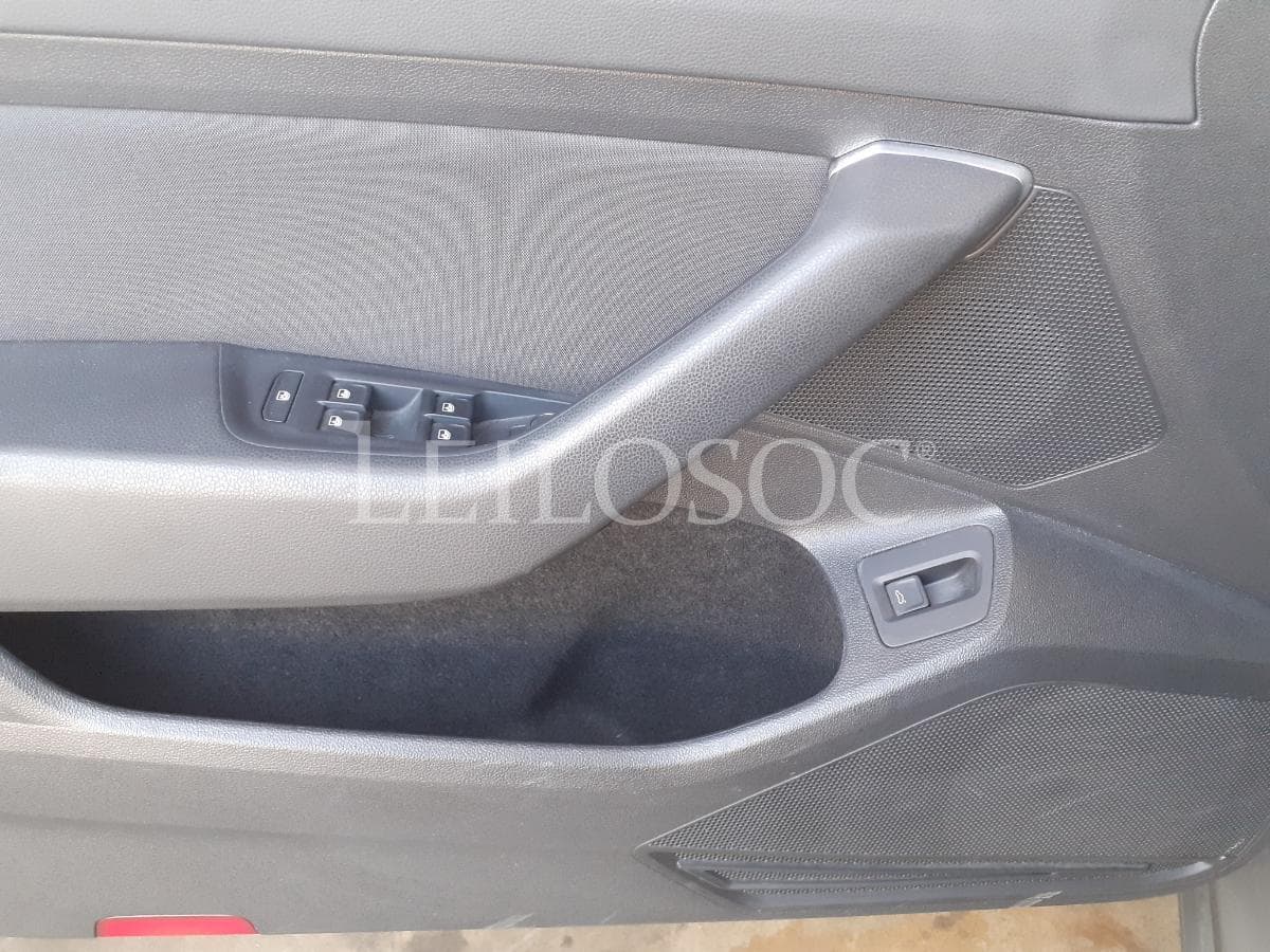 Volkswagen Passat 1.6 TDI · Ano 2016 — imagem 9