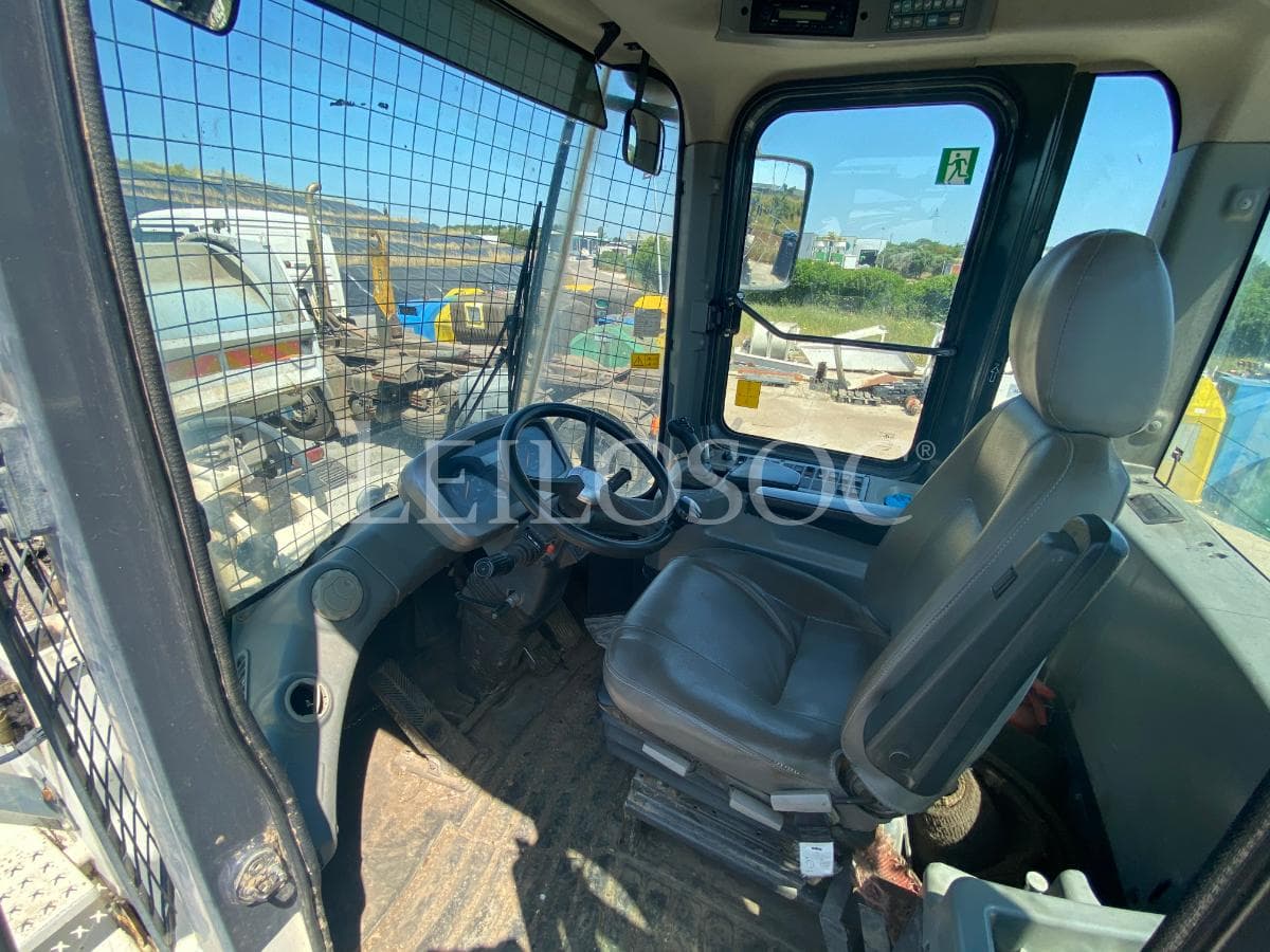 Pá carregadora DOOSAN — imagem 7
