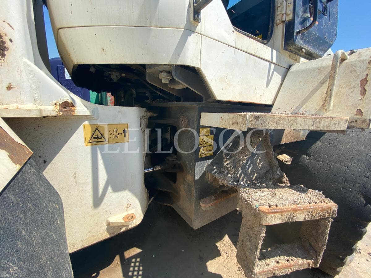 Pá carregadora DOOSAN — imagen 8