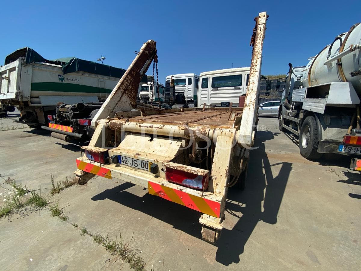 MAN 8.180 4x2 BB — imagem 6
