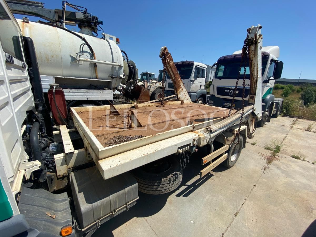 MAN 8.180 4x2 BB — imagem 8